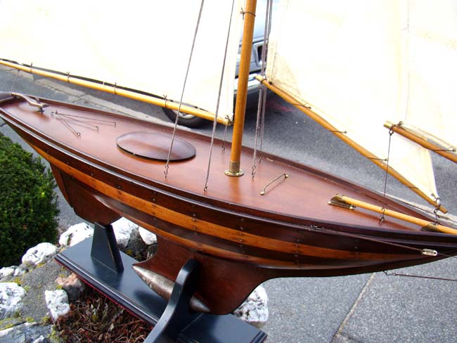 A large plank-on frame NANTUCKET Sloop Pond Boat from the 1940's — image 5